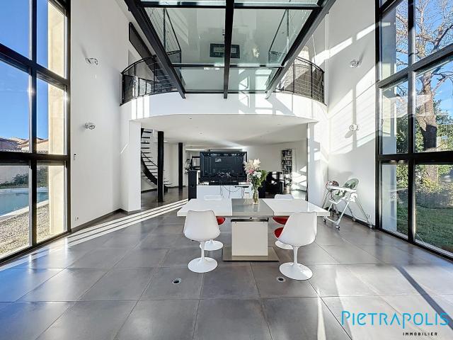 Maison 4 pièces 199 m²
