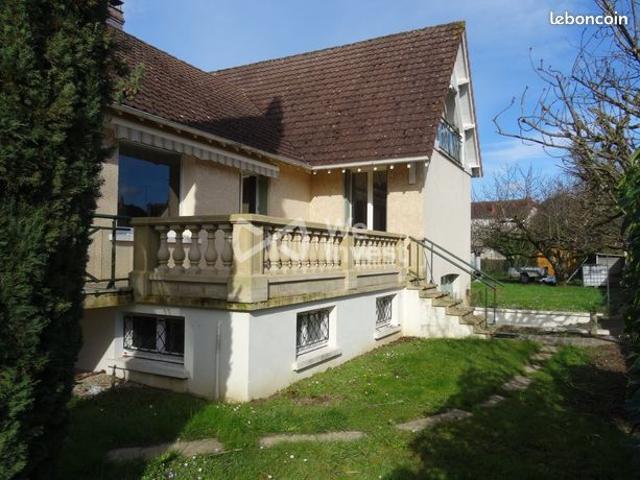 Maison 4 pièces 190 m²
