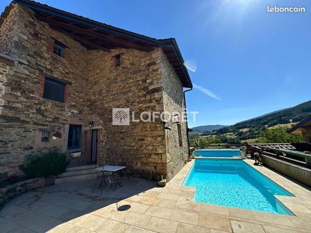 Maison 4 pièces 190 m²