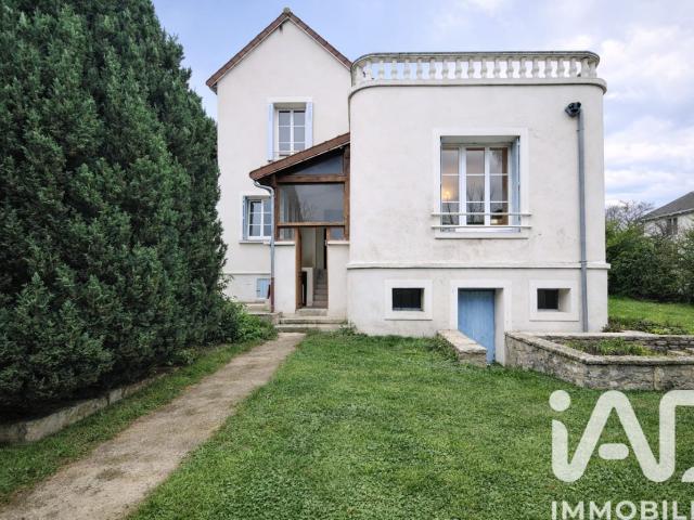 Maison 4 pièces 205 m²