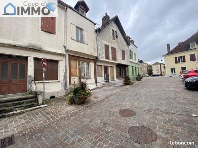Maison 4 pièces 205 m²