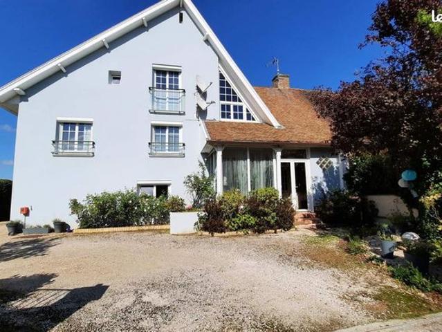 Maison 4 pièces 207 m²