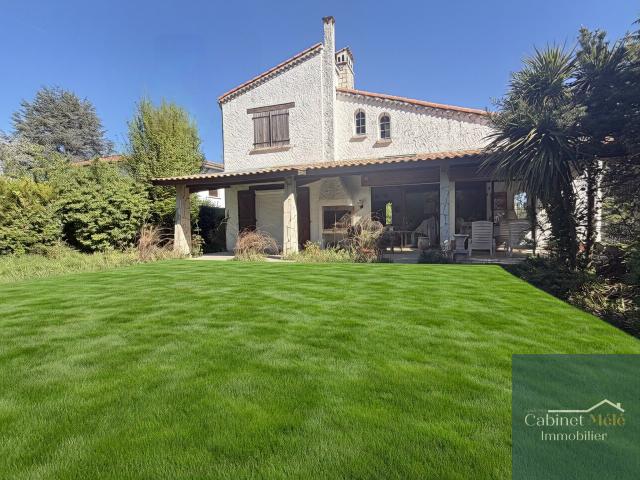 Maison 4 pièces 209 m²