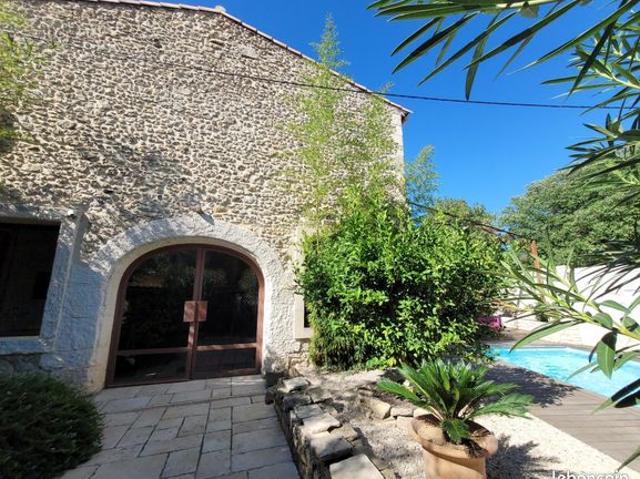 Maison 4 pièces 200 m²