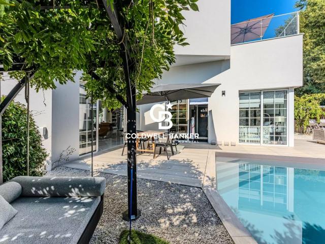 Maison 4 pièces 200 m²