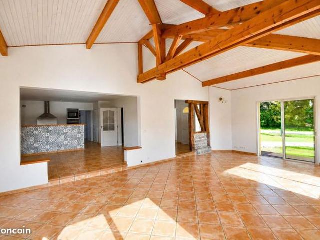 Maison 4 pièces 200 m²