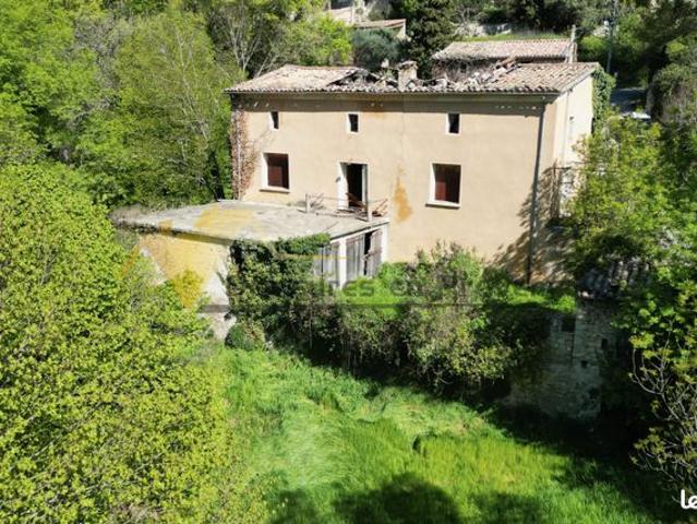 Maison 4 pièces 200 m²