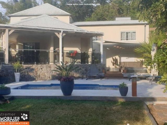 Maison 4 pièces 200 m²