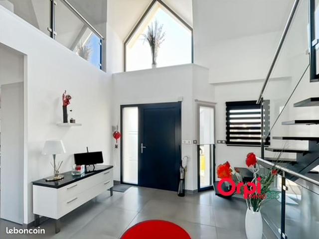 Maison 4 pièces 200 m²