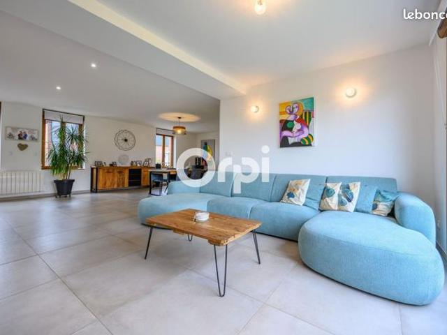 Maison 4 pièces 200 m²