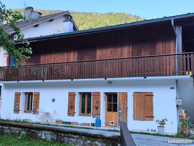 Maison 4 pièces 200 m²
