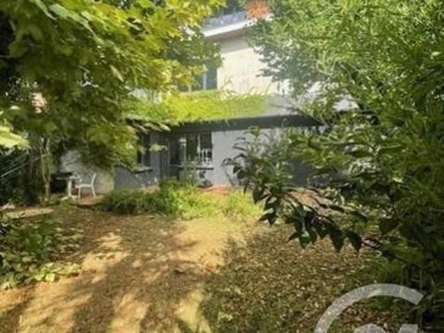 Maison 4 pièces 200 m²