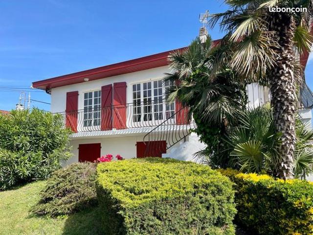 Maison 9 pièces 202 m²