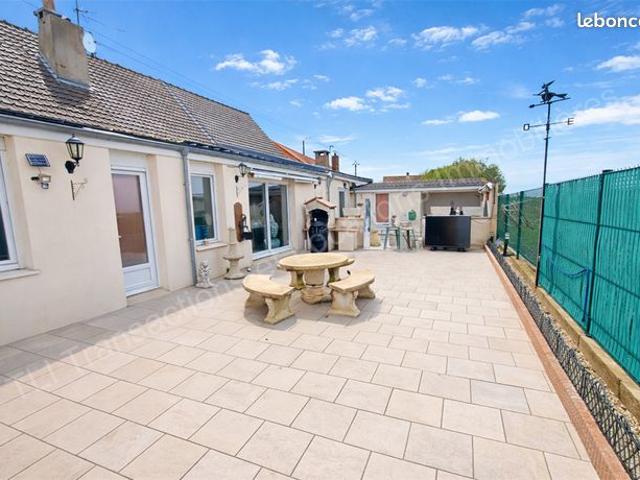Maison 4 pièces 215 m²