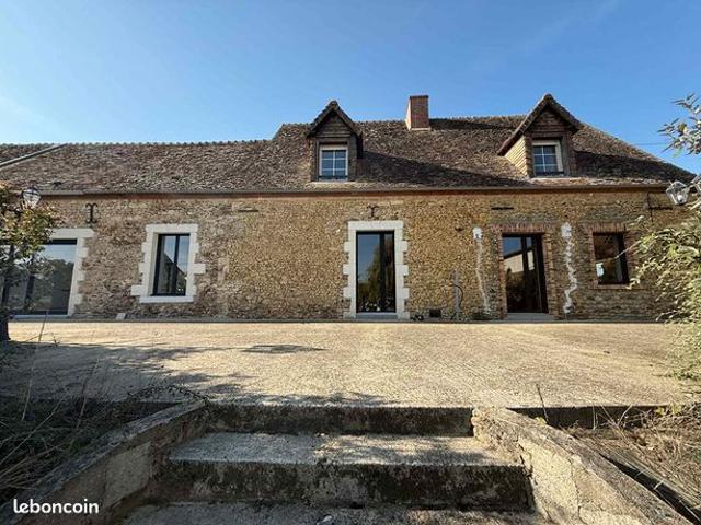 Maison 4 pièces 216 m²