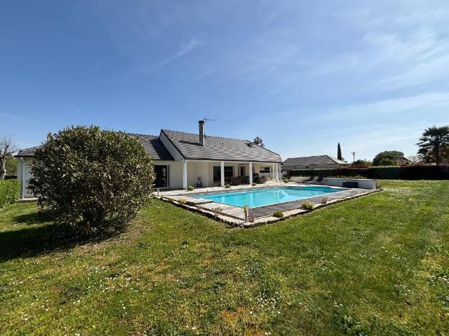 Maison 4 pièces 210 m²