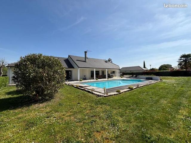 Maison 4 pièces 210 m²