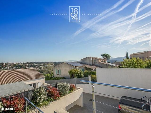 Maison 4 pièces 210 m²
