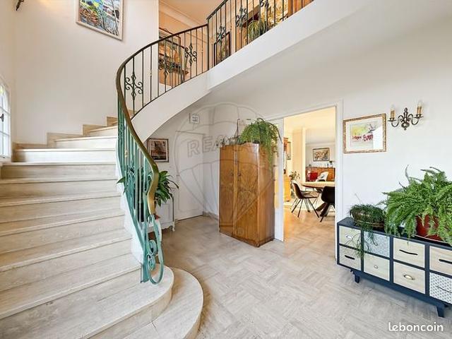 Maison 4 pièces 211 m²