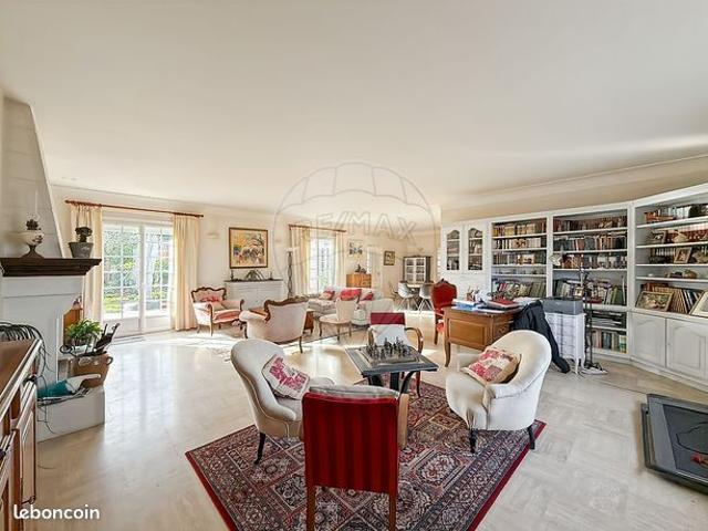 Maison 4 pièces 211 m²