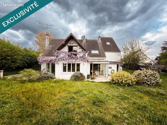 Maison 6 pièces 212 m²