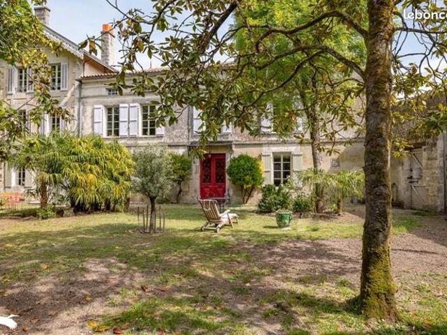 Maison 4 pièces 212 m²