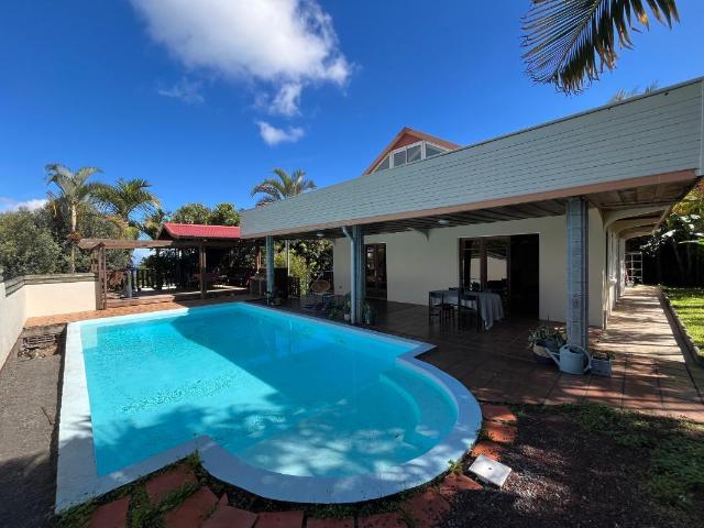 Maison 4 pièces 212 m²