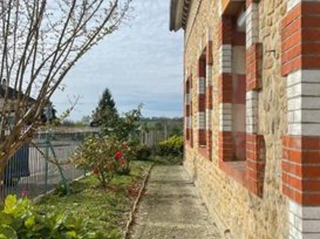 Maison 4 pièces 225 m²