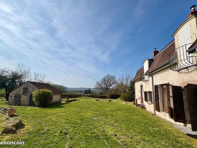Maison 4 pièces 225 m²