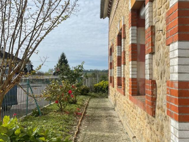 Maison 4 pièces 225 m²