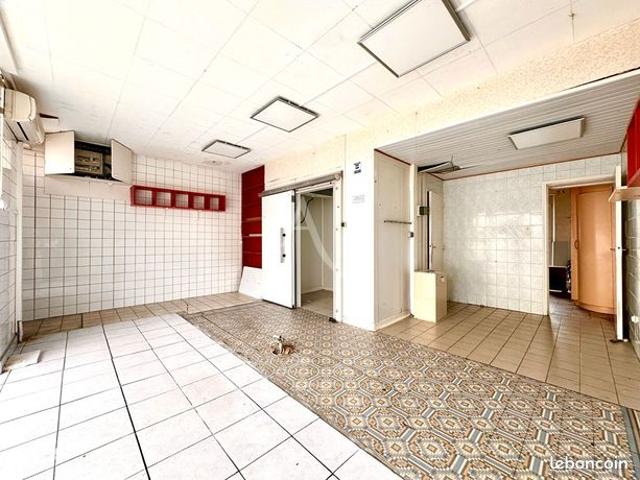 Maison 4 pièces 220 m²