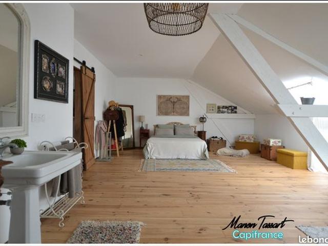 Maison 4 pièces 220 m²