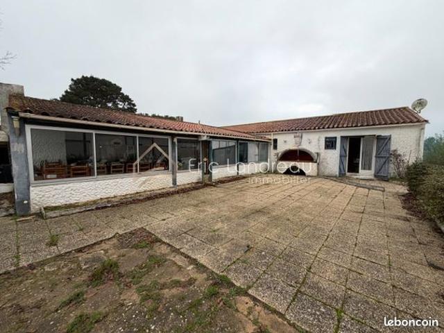 Maison 4 pièces 220 m²