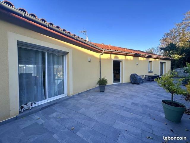 Maison 4 pièces 220 m²