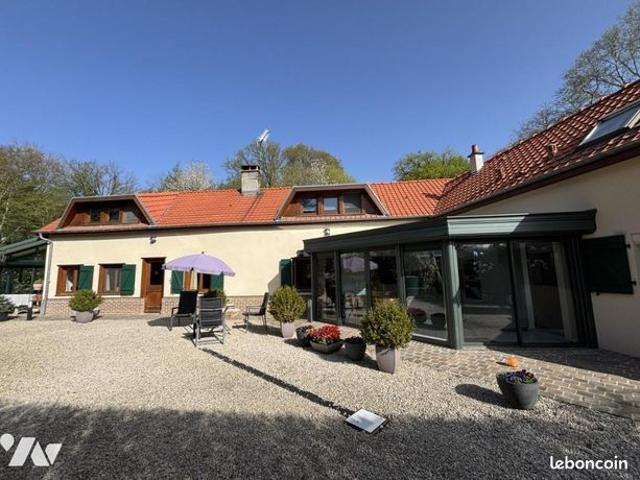 Maison 4 pièces 234 m²