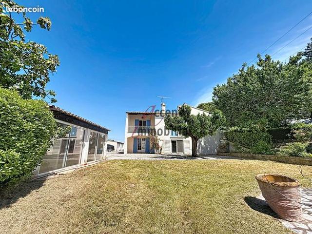 Maison 4 pièces 235 m²