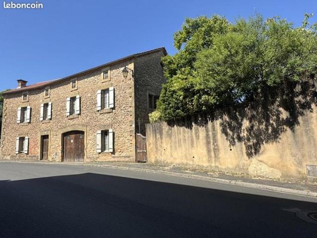 Maison 4 pièces 238 m²