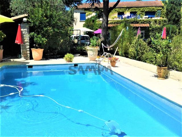 Maison 4 pièces 230 m²