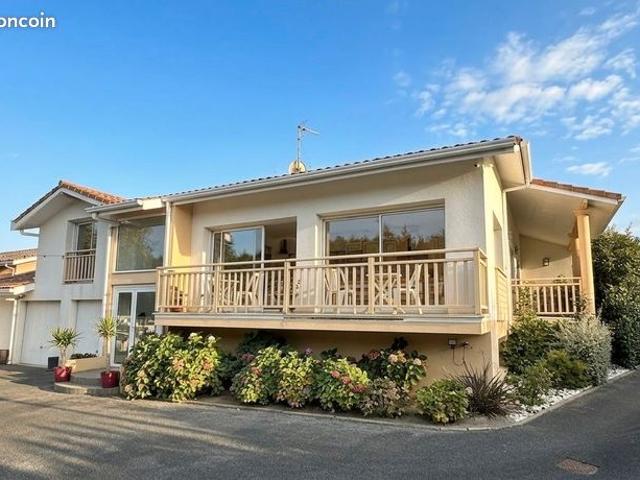Maison 4 pièces 230 m²
