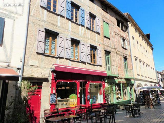 Maison 4 pièces 245 m²