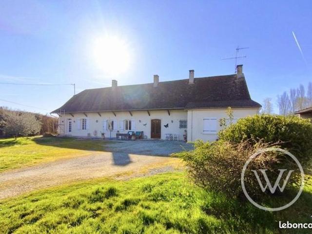 Propriété 6 pièces 240 m²