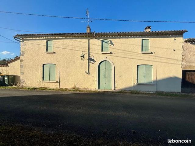 Maison 4 pièces 242 m²