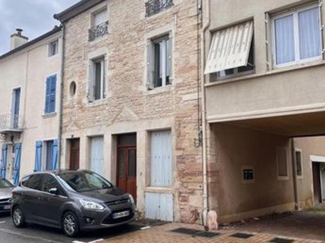 Maison 4 pièces 243 m²