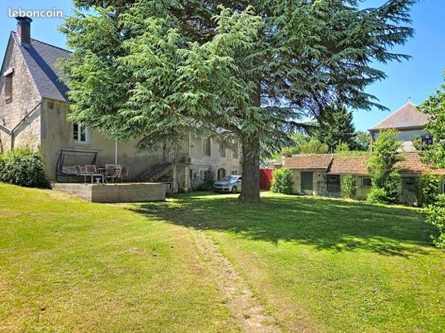 Maison 4 pièces 255 m²