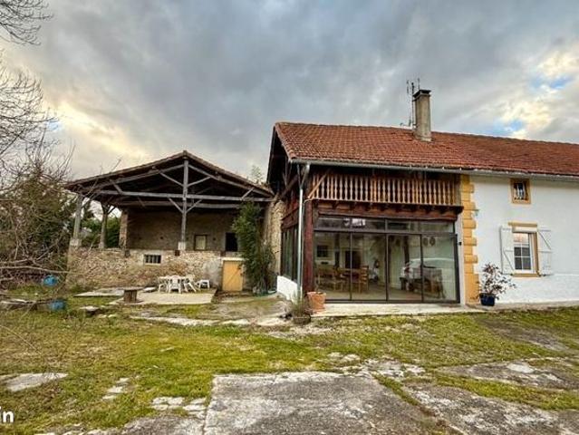 Maison 4 pièces 250 m²