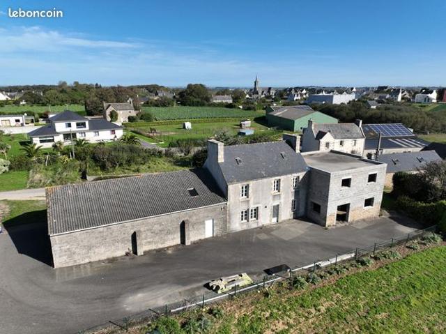 Maison 4 pièces 250 m²