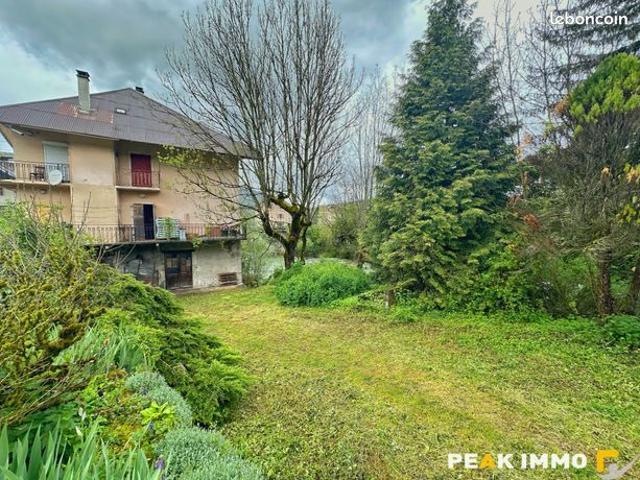 Maison 4 pièces 250 m²