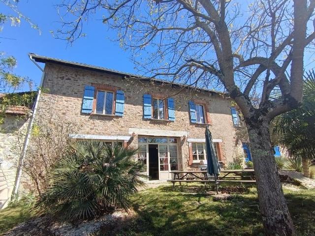 Maison 4 pièces 250 m²