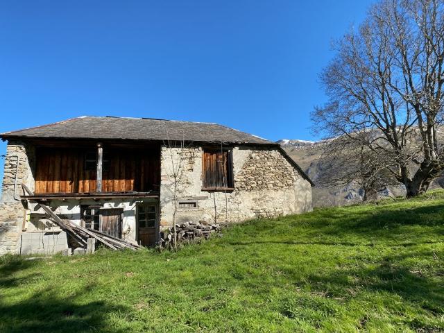 Maison 4 pièces 260 m²