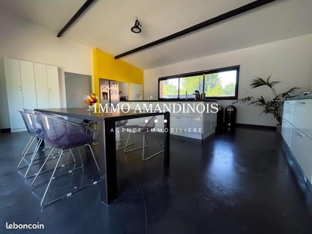Maison 4 pièces 288 m²